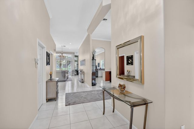 109 Palm Circle, Atlantis, FL 33462