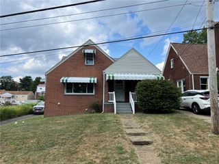 713 Shady Ln, West Mifflin, PA 15122