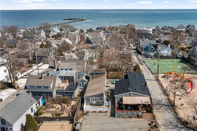3 Bradford Street 4, Provincetown, MA 02657