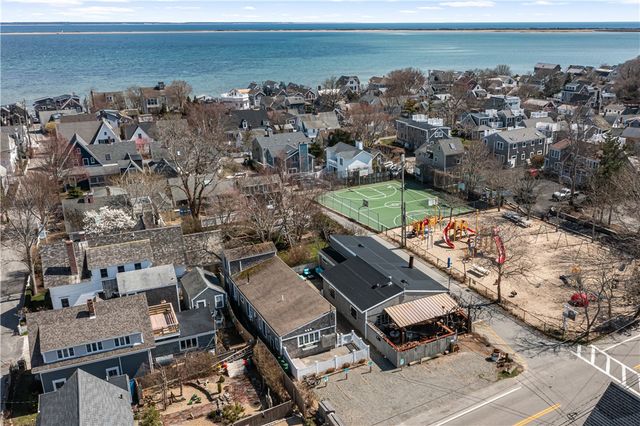 3 Bradford Street 4, Provincetown, MA 02657
