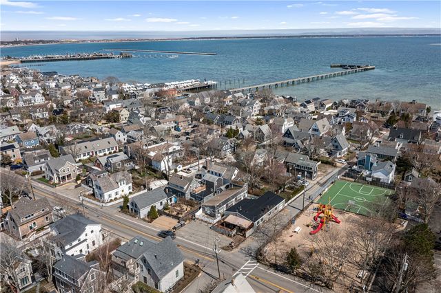 3 Bradford Street 4, Provincetown, MA 02657