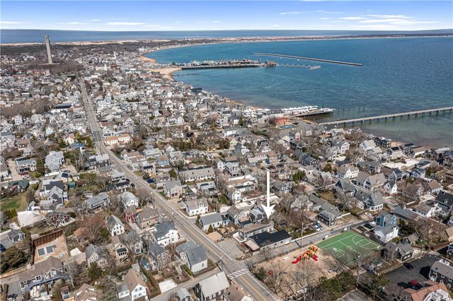 3 Bradford Street 4, Provincetown, MA 02657