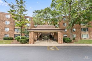 1500 Robin Circle 306, Hoffman Estates, IL 60169