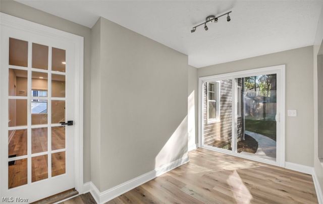 1199 Oxford Road, Cleveland Heights, OH 44121