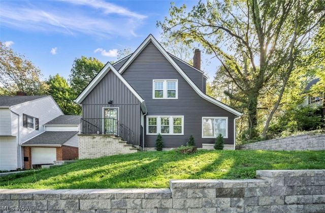 1199 Oxford Road, Cleveland Heights, OH 44121