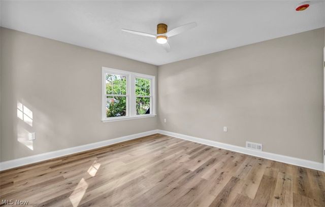 1199 Oxford Road, Cleveland Heights, OH 44121