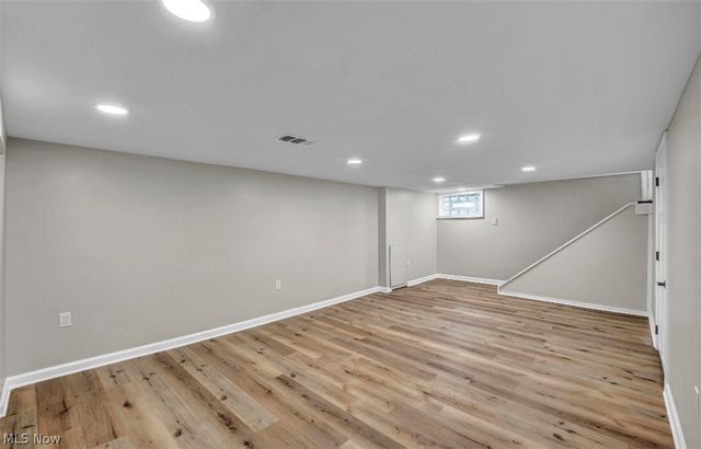 1199 Oxford Road, Cleveland Heights, OH 44121