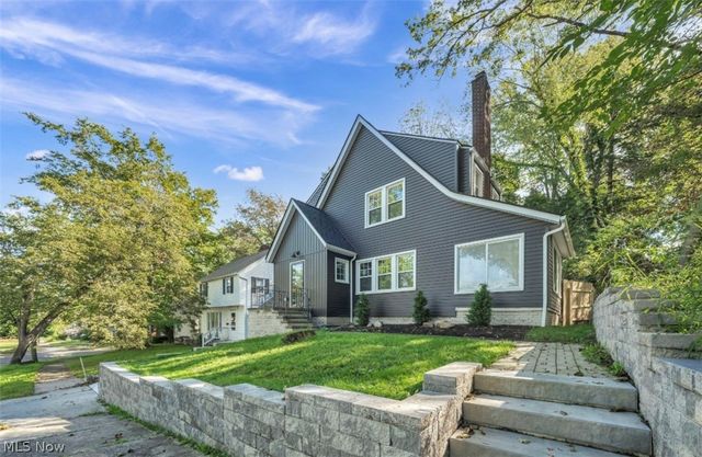 1199 Oxford Road, Cleveland Heights, OH 44121