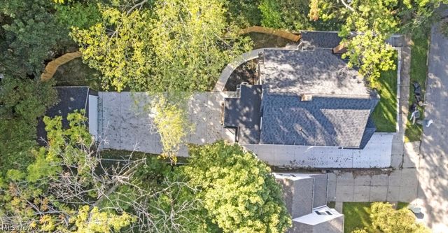 1199 Oxford Road, Cleveland Heights, OH 44121