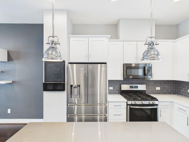 754 W Donovan Street, Houston, TX 77091