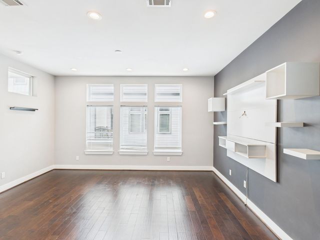 754 W Donovan Street, Houston, TX 77091