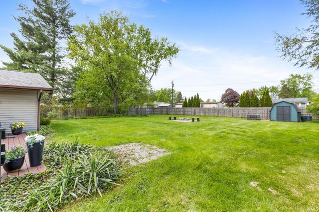 15363 Montecito Drive, Granger, IN 46530