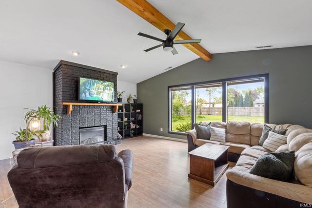 15363 Montecito Drive, Granger, IN 46530