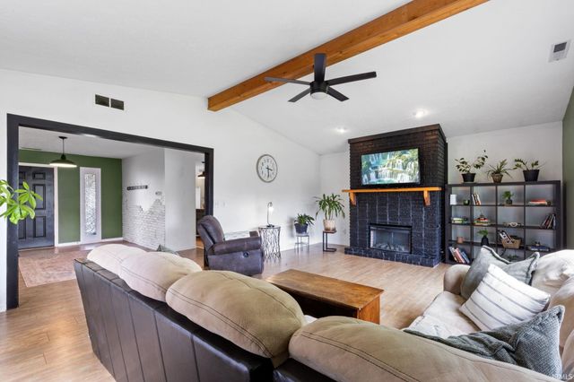 15363 Montecito Drive, Granger, IN 46530