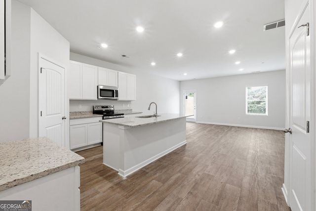 8330 Columbia Court, Palmetto, GA 30268