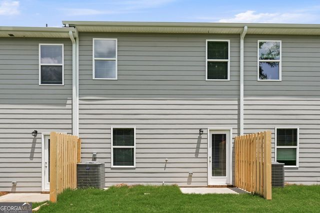 8330 Columbia Court, Palmetto, GA 30268