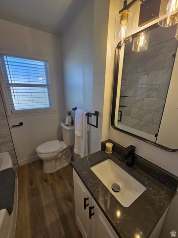 5342 S 2000 W, Roy, UT 84067