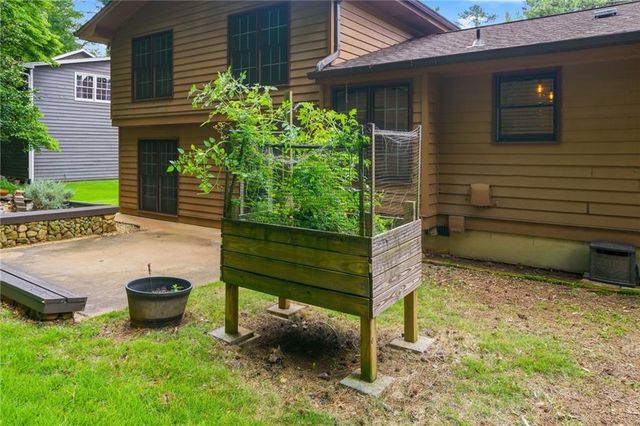 1170 Trailmore Drive, Roswell, GA 30076