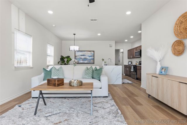 1111 S Quincy Avenue, Tulsa, OK 74120