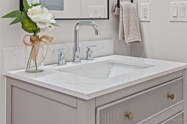 1111 S Quincy Avenue, Tulsa, OK 74120