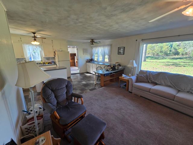 1978 Old Highway 60, Birch Tree, MO 65438