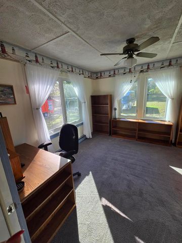 1978 Old Highway 60, Birch Tree, MO 65438