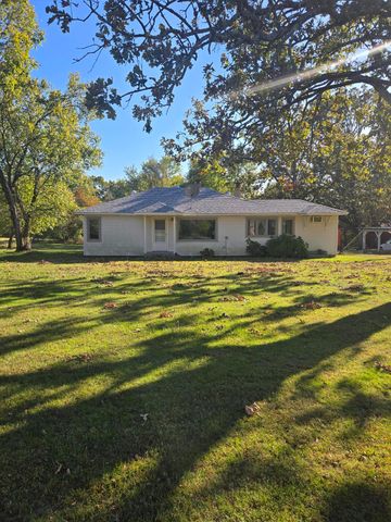 1978 Old Highway 60, Birch Tree, MO 65438