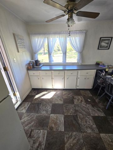 1978 Old Highway 60, Birch Tree, MO 65438