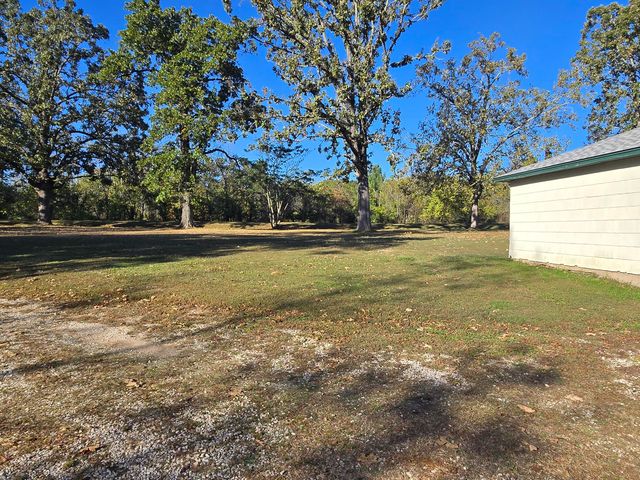 1978 Old Highway 60, Birch Tree, MO 65438