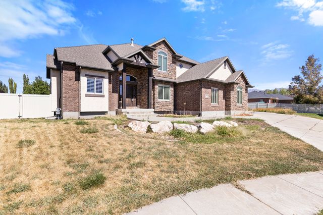 27 S 3475 W, Layton, UT 84041
