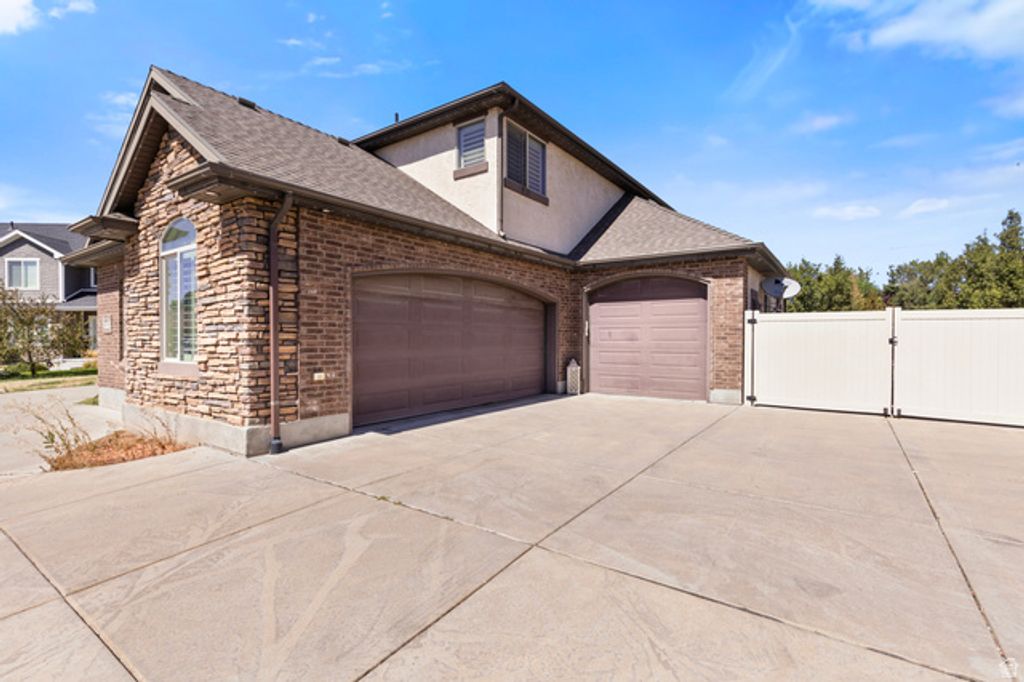 27 S 3475 W, Layton, UT 84041 — photo 3