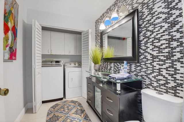 18134 Blue Lake Way, Boca Raton, FL 33498