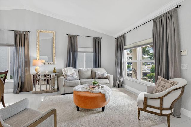 18134 Blue Lake Way, Boca Raton, FL 33498