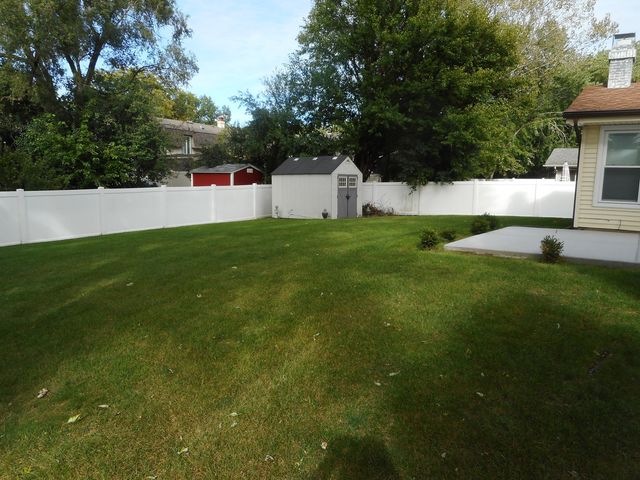 207 Downing Drive, Bloomingdale, IL 60108