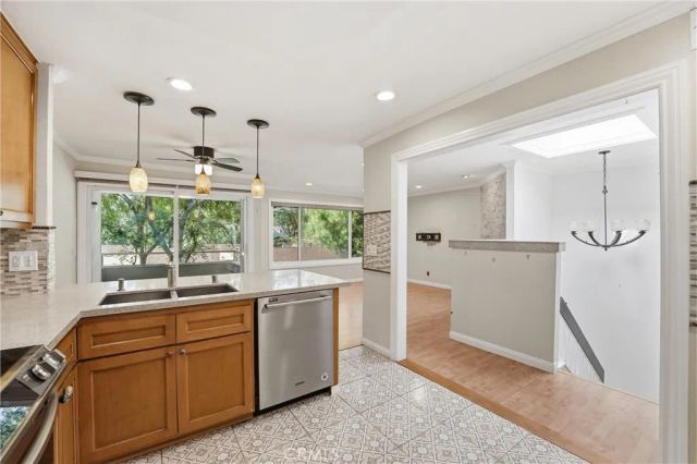 22131 Caminito Vino, Laguna Hills, CA 92653
