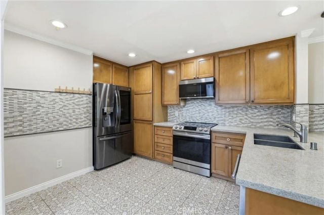 22131 Caminito Vino, Laguna Hills, CA 92653