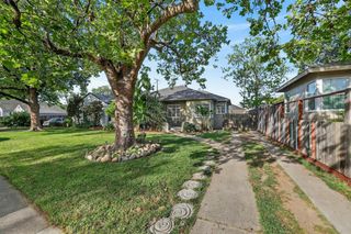 3708 30th St, Sacramento, CA 95820