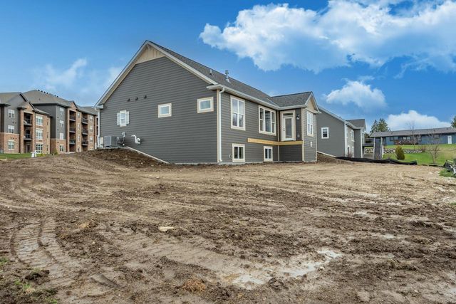 W198N4901 Hickory STREET, Menomonee Falls, WI 53051