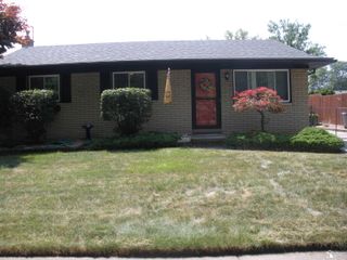 25315 Baker Streets, Taylor, MI 48180