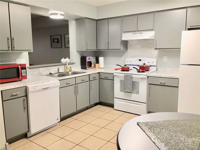 106 NW Park Street C, Bentonville, AR 72712