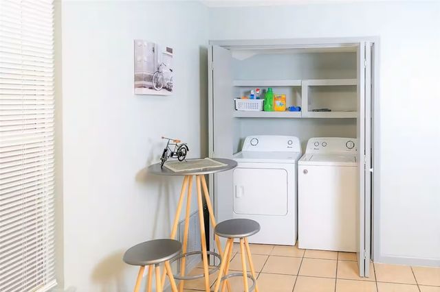 106 NW Park Street C, Bentonville, AR 72712