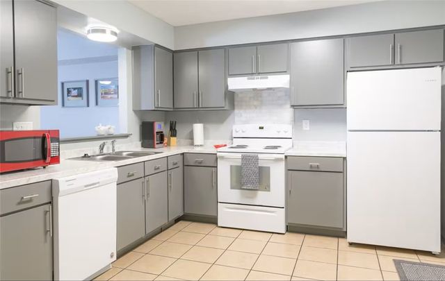 106 NW Park Street C, Bentonville, AR 72712