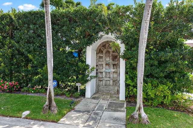 7704 Martin Avenue, West Palm Beach, FL 33405