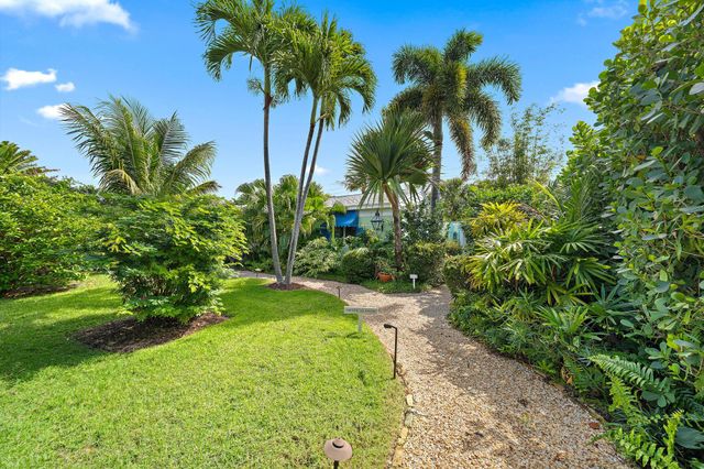 7704 Martin Avenue, West Palm Beach, FL 33405