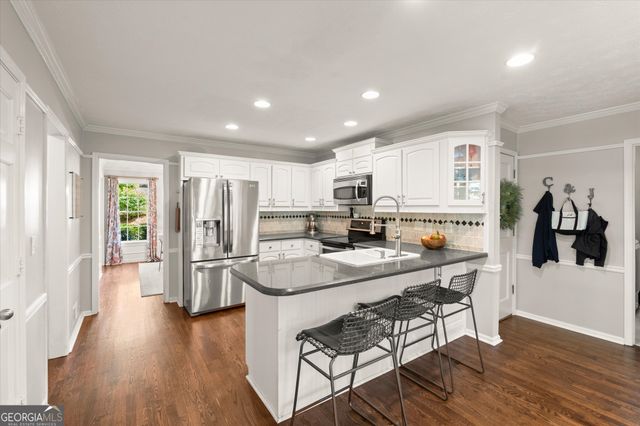 4069 Bittersweet Drive NE, Roswell, GA 30075