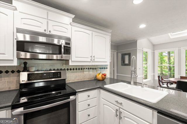 4069 Bittersweet Drive NE, Roswell, GA 30075