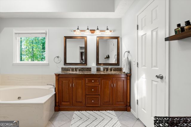 4069 Bittersweet Drive NE, Roswell, GA 30075