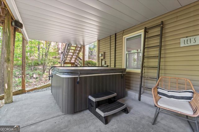 4069 Bittersweet Drive NE, Roswell, GA 30075