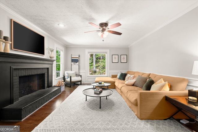 4069 Bittersweet Drive NE, Roswell, GA 30075