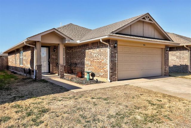 921 Switzerland Avenue, Yukon, OK 73099